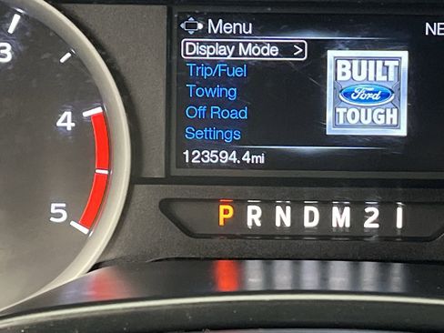 Used 2019 Ford F250 XLT w/ Camper Package image 15