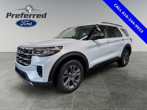 Used 2026 Ford Explorer Active w/ Active Comfort Package image 1