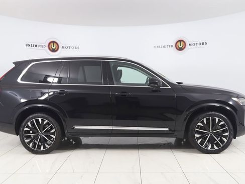Used 2025 Volvo XC90 B6 Plus AWD/4WD image 2