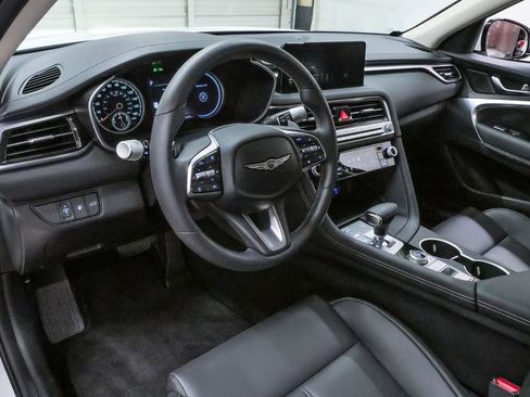 Used 2026 Genesis G70 2.5T AWD/4WD image 2