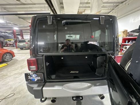 Used 2012 Jeep Wrangler Sahara w/ Connectivity Group image 21