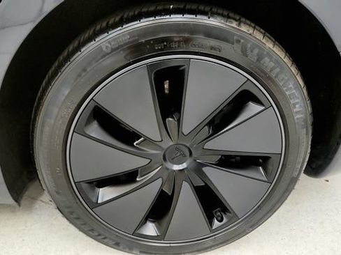 Used 2025 Tesla Model 3 RWD image 78