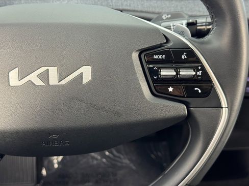 Used 2022 Kia EV6 Wind image 20