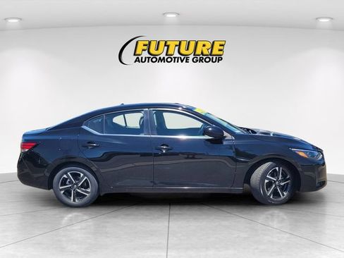 Certified 2024 Nissan Sentra SV FWD image 3