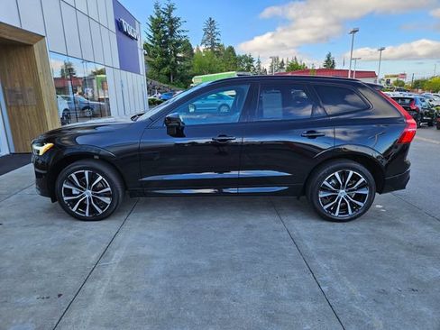Certified 2024 Volvo XC60 B5 Plus w/ Protection Package Premier AWD/4WD image 8