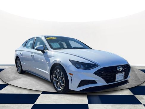 Certified 2023 Hyundai Sonata SEL w/ Convenience Package image 1