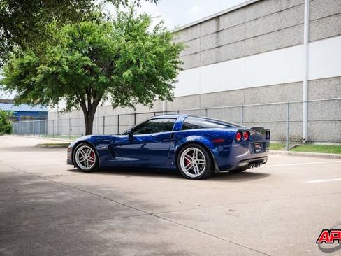 Used 2006 Chevrolet Corvette Z06 w/ Preferred Equipment Group RWD image 20