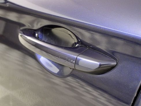 Used 2023 Genesis G70 2.0T w/ Sport Prestige Package image 24