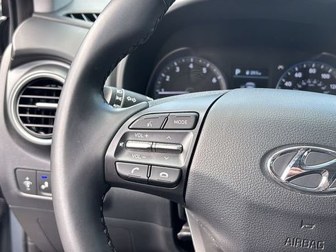 Used 2021 Hyundai Kona SEL AWD/4WD image 17
