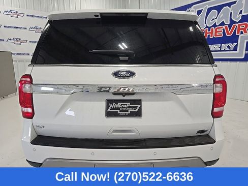 Used 2018 Ford Expedition XLT image 8
