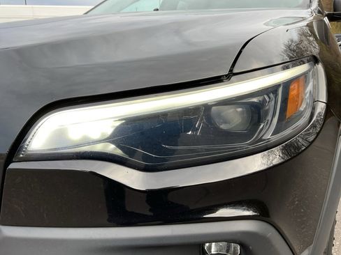 Used 2020 Jeep Cherokee Trailhawk w/ Cold Weather Group image 29