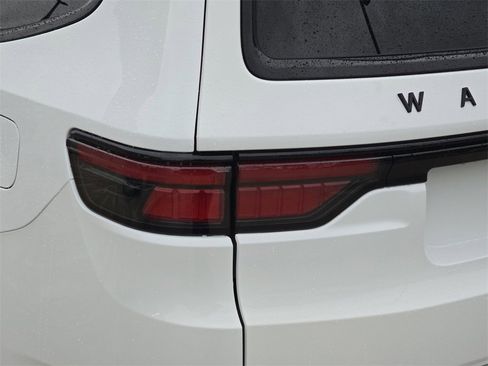 New 2025 Jeep Wagoneer Series II w/ Premium Group I image 37