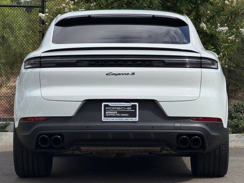 Certified 2024 Porsche Cayenne S AWD/4WD image 6