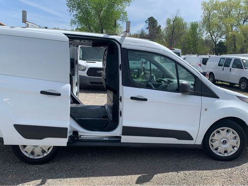 Used 2014 Ford Transit Connect XLT image 25