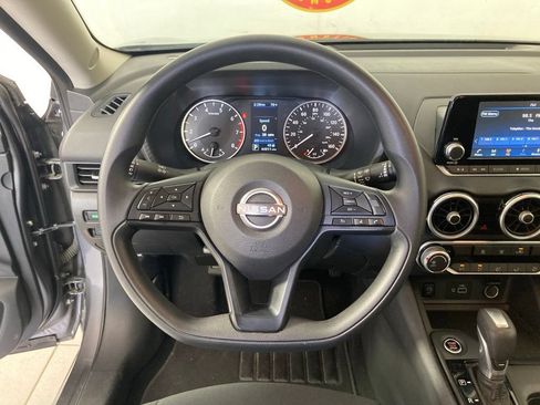 Used 2025 Nissan Sentra S FWD image 7