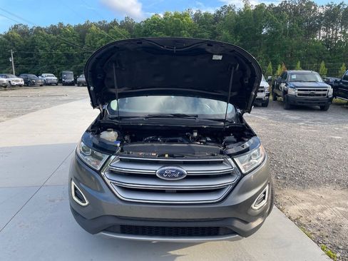 Used 2017 Ford Edge Titanium FWD image 11