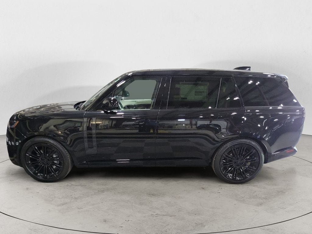 New 2026 Land Rover Range Rover Long Wheelbase SE AWD/4WD image 2