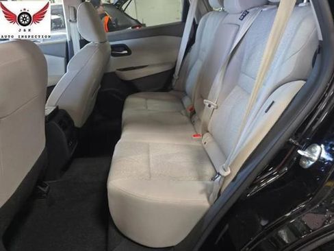 Used 2025 Nissan Rogue SV FWD image 14