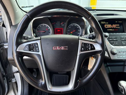 Used 2015 GMC Terrain SLT w/ Chrome Appearance Package image 18