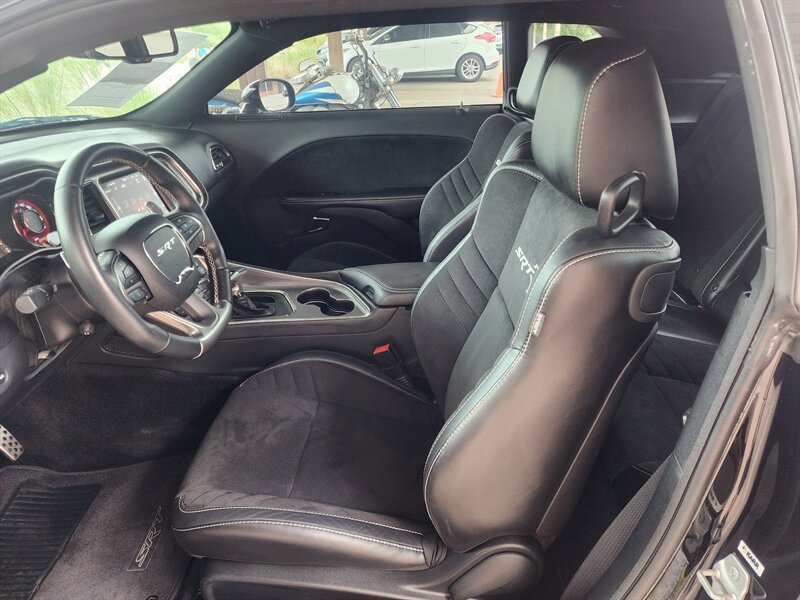 Used 2017 Dodge Challenger SRT Hellcat RWD image 24