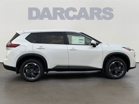 Used 2026 Nissan Rogue SV image 8