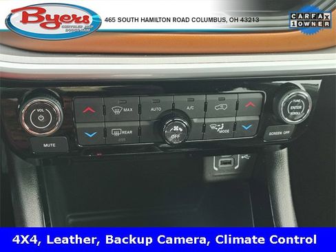 Used 2025 Jeep Compass Limited image 25