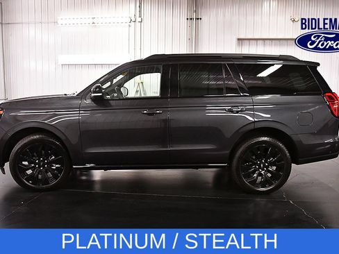 Used 2025 Ford Expedition Platinum w/ Stealth Appearance Package AWD/4WD image 4