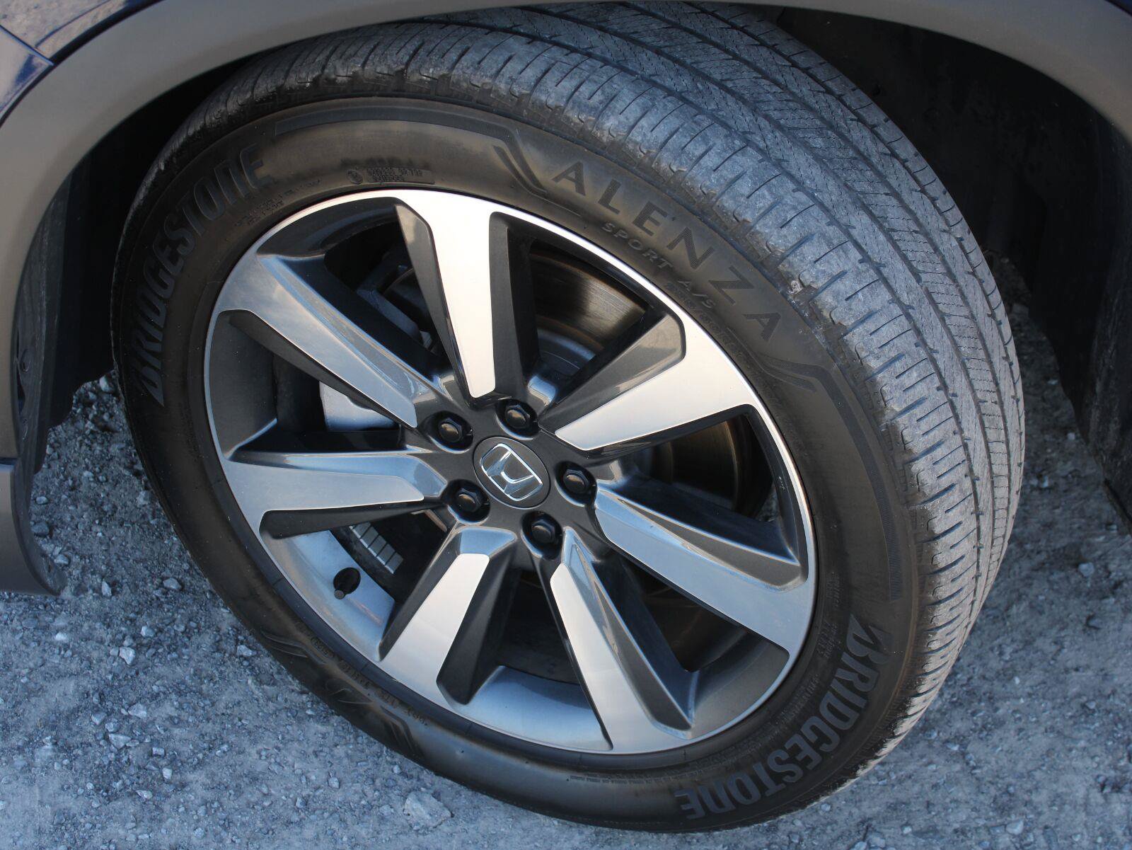 Certified 2024 Honda Pilot Touring image 20
