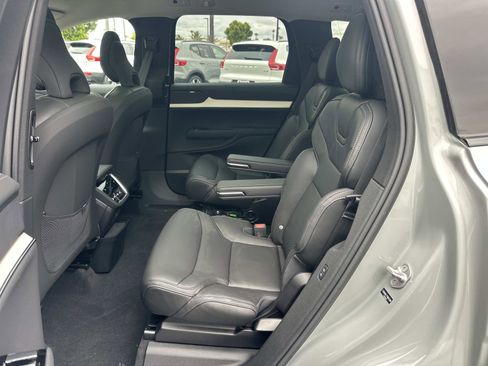 New 2026 Volvo EX90 Ultra image 17