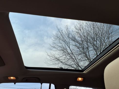 Used 2018 Honda Pilot Elite image 21