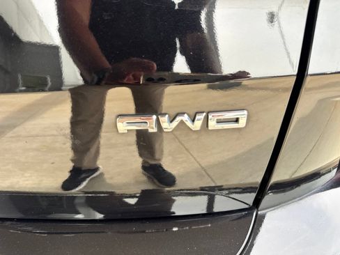Certified 2023 Ford Escape ST-Line Select AWD/4WD image 15