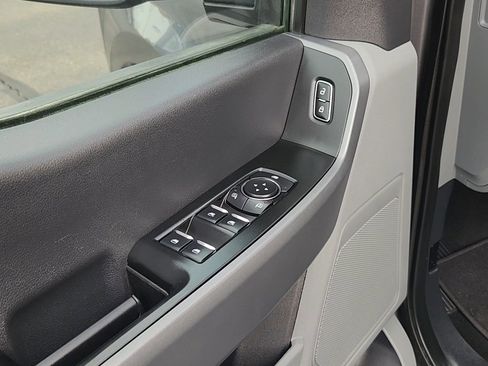 Used 2024 Ford F250 XLT image 7