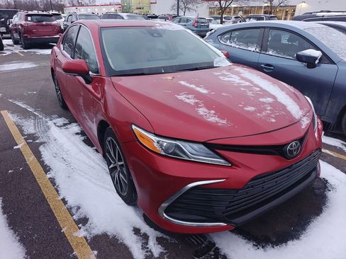 Used 2023 Toyota Camry XLE w/ Navigation Package image 2