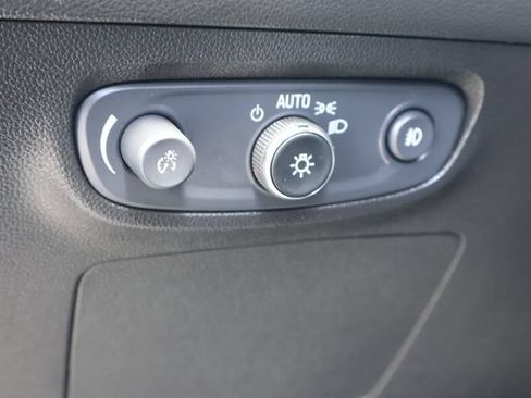 Used 2021 Buick Encore GX Preferred FWD image 22