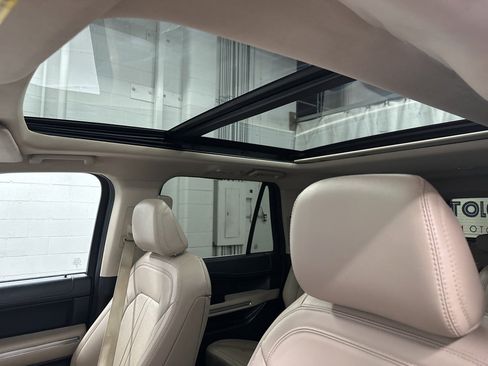 Used 2023 Ford Expedition Max Limited image 34