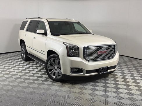 Used 2015 GMC Yukon Denali w/ Open Road Package AWD/4WD image 2