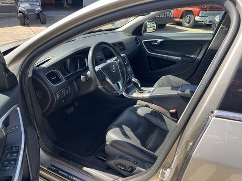 Used 2016 Volvo S60 T5 Premier image 7