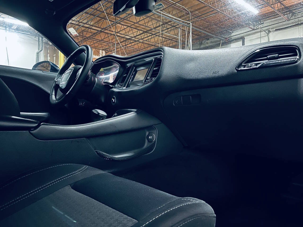 Used 2015 Dodge Challenger SXT RWD image 21