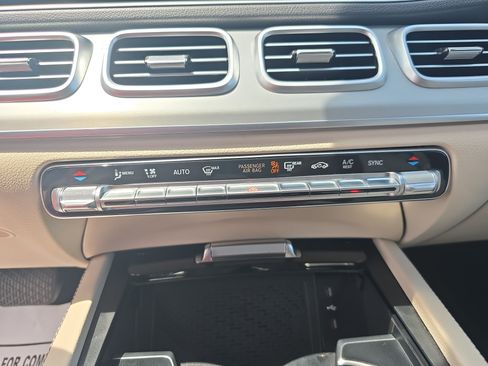 Used 2025 Mercedes-Benz GLE 350 4MATIC image 19