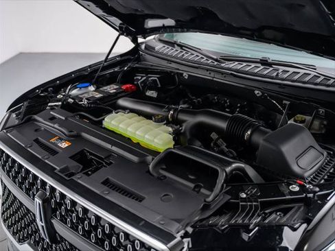 New 2026 Lincoln Navigator Reserve AWD/4WD image 10