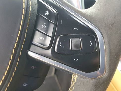 Used 2020 Chevrolet Corvette Stingray Premium Cpe w/ 3LT Preferred Equipment Group RWD image 17