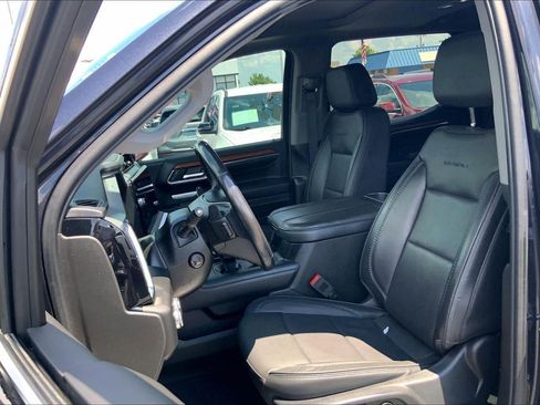 Used 2023 GMC Sierra 1500 Denali w/ Technology Package AWD/4WD image 21