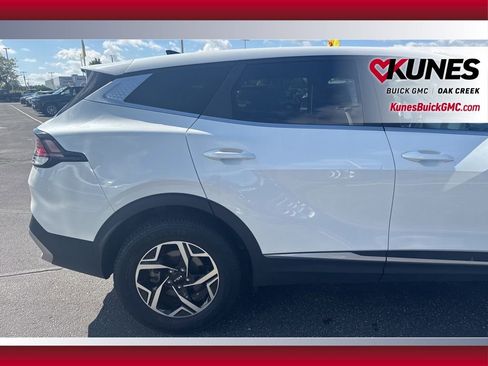 Used 2024 Kia Sportage LX image 12