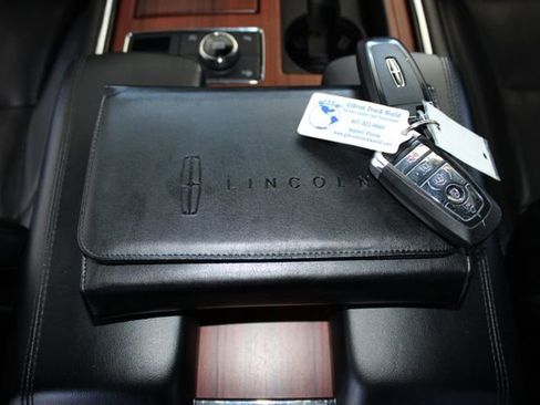 Used 2021 Lincoln Navigator L Reserve w/ Luxury Package image 31