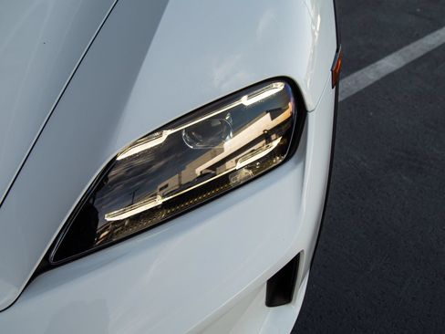 Certified 2025 Porsche Taycan 4S AWD/4WD image 9