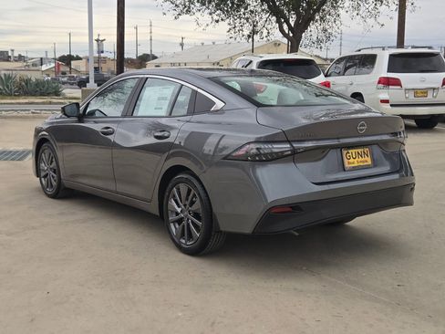New 2026 Nissan Sentra SL w/ Floor Mat Package image 5