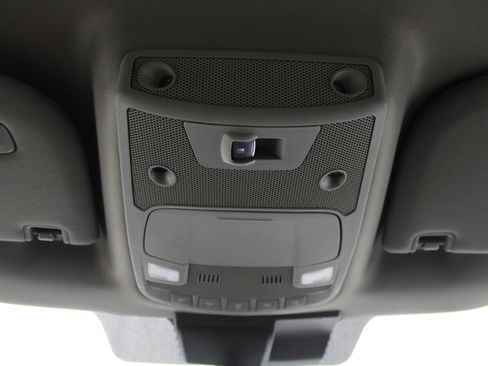 Used 2018 Ford F150 Lariat w/ Equipment Group 502A Luxury AWD/4WD image 33