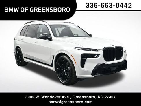 New 2026 BMW X7 M60i image 1