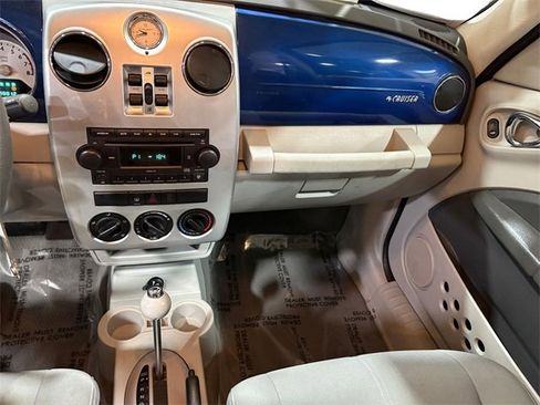 Used 2008 Chrysler PT Cruiser Touring image 14
