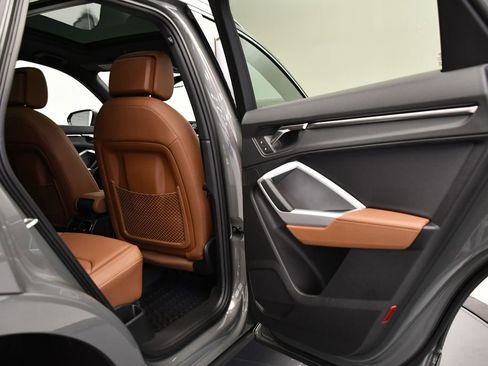 Used 2025 Audi Q3 2.0T Premium w/ Convenience Package image 52